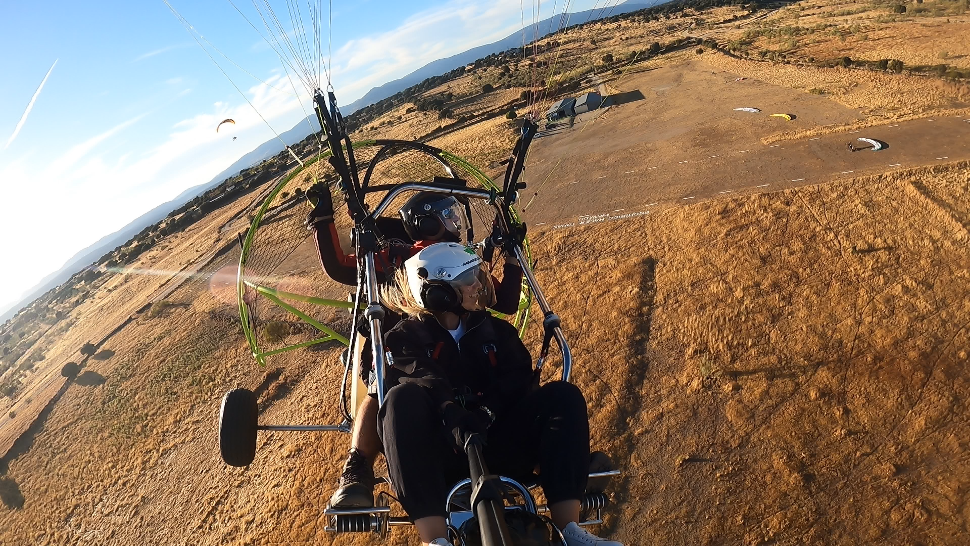 Despegue en aeródromo privado cerca de Madrid (Valdemorillo)